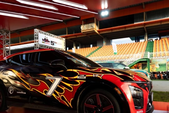 VinFast VF 7 - C-SUV điện phong cách dành cho giới trẻ