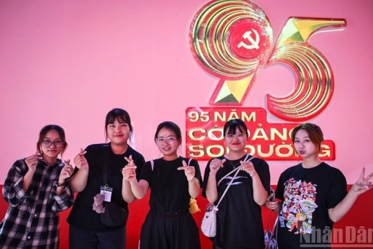 Thế hệ trẻ ngày càng quan tâm và muốn tìm về lịch sử