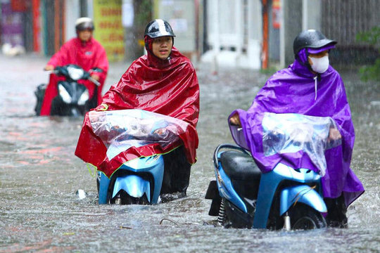 Bão số 7 Tapah còn mạnh thêm, có thể gây mưa lớn diện rộng ở miền Bắc