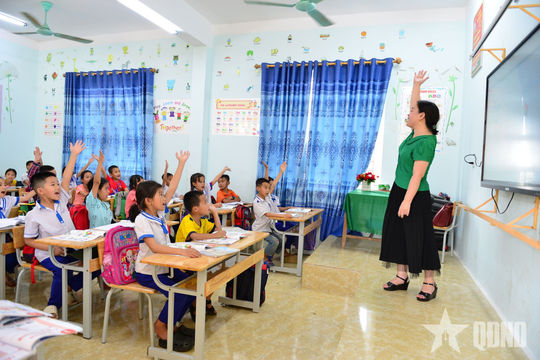 Có một bộ sách giáo khoa dùng chung là cần thiết