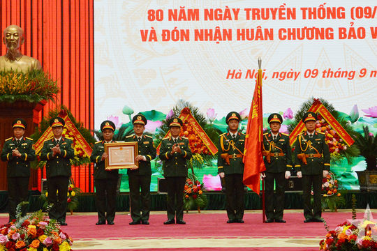 Cục Hậu cần, Bộ Tổng Tham mưu đón nhận Huân chương Bảo vệ Tổ quốc hạng Ba