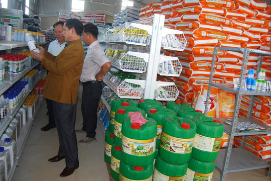 Chuyển biến trong sản xuất, kinh doanh vật tư nông nghiệp