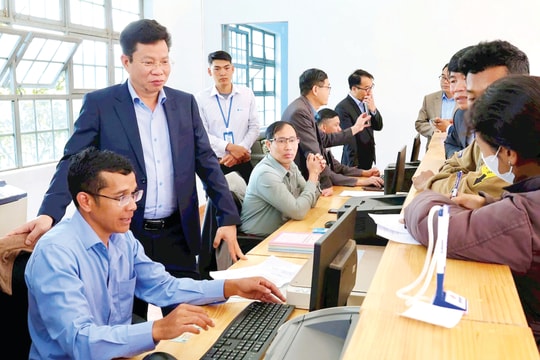 Tăng cường sự lãnh đạo của Đảng trong công tác dân tộc, tôn giáo