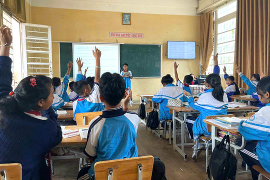 Âu lo với cơ sở vật chất trường lớp
