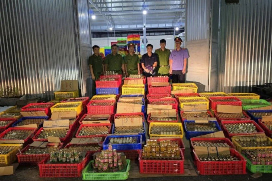 Công an Đà Nẵng đánh sập đường dây sản xuất nước yến giả quy mô lớn