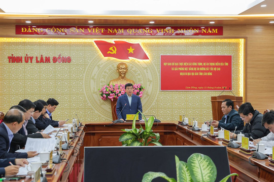 Tập trung tháo gỡ vướng mắc, đẩy nhanh tiến độ các dự án trọng điểm