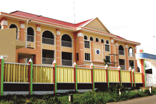 Ngôi trường mới khang trang