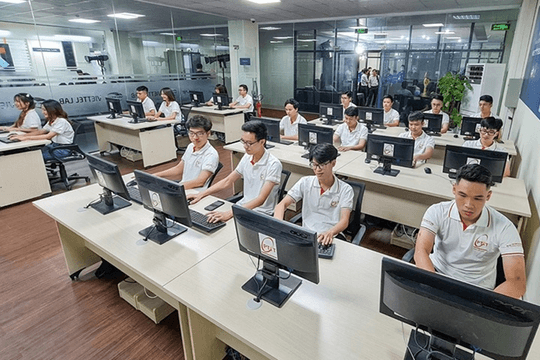 Đề xuất chuyển đổi số được hưởng mức hỗ trợ đối với viên chức đảm nhiệm vị trí việc làm chuyên trách