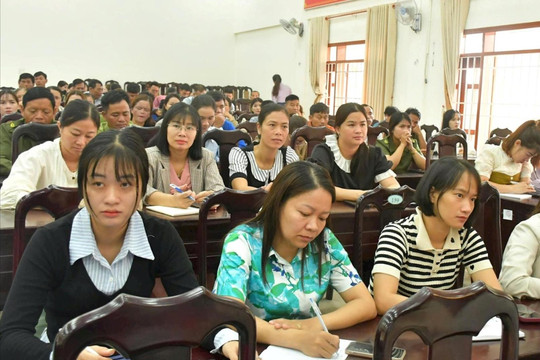 Bồi dưỡng kỹ năng công nghệ số cho hơn 200 học viên tại xã Đức An