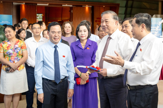 Tổng Bí thư Tô Lâm dự Hội nghị chuyên đề Bình dân học vụ số - Quốc hội số