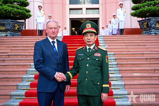 Đại tướng Phan Văn Giang đón Trợ lý Tổng thống, Chủ tịch Hội đồng Biển Liên bang Nga