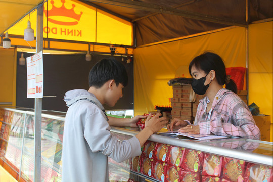 Thị trường bánh trung thu đa dạng, nhưng thưa khách
