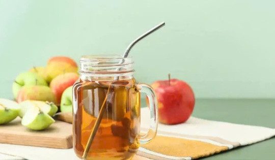 6 lợi ích khi kết hợp uống giấm táo với mật ong