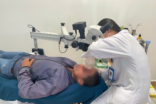 Kịp thời cấp cứu mắt cho bệnh nhân do nổ bình khí nén