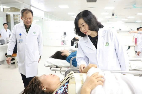 Bộ Y tế đang khẩn trương xây dựng Đề án triển khai chính sách miễn viện phí toàn dân