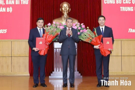 Bộ Chính trị, Ban Bí thư điều động, chỉ định đồng chí Nguyễn Hoài Anh giữ chức Phó Bí thư Tỉnh ủy Thanh Hóa