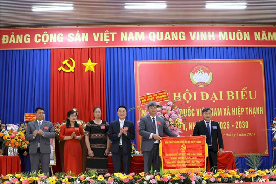 Củng cố khối đại đoàn kết, phát huy sức dân xây dựng nông thôn mới