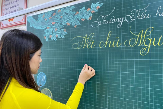 Đề xuất xếp lương với giáo viên tiểu học THCS và THPT công lập