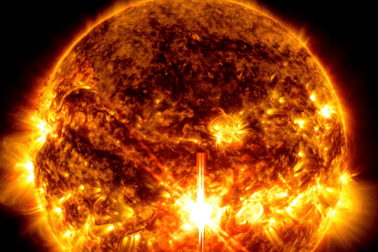 NASA: Mặt Trời bất ngờ đảo ngược xu thế, đang dần thức tỉnh