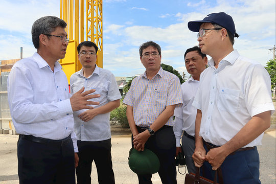 Lãnh đạo UBND tỉnh Lâm Đồng kiểm tra tiến độ Công viên Hùng Vương và Chung cư sông Cà Ty