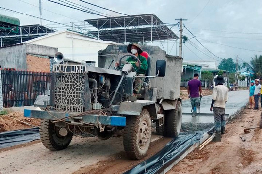 Hiệu quả từ phân cấp trong đầu tư giao thông nông thôn đơn giản