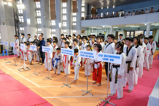 Hơn 200 võ sinh dự Giải Taekwondo phường Xuân Hương - Đà Lạt mở rộng