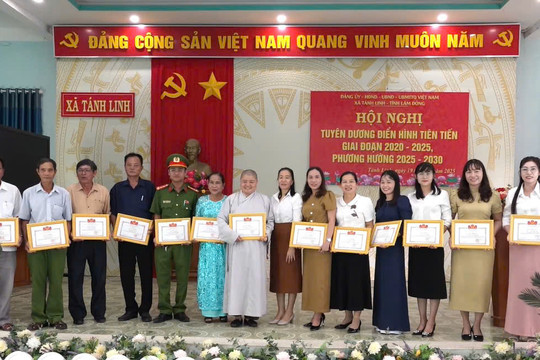 Tánh Linh thi đua tạo động lực phát triển toàn diện