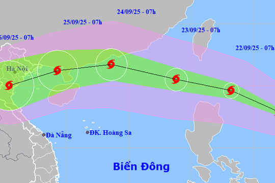 Bão Ragasa mạnh cấp 17 khi vào Biển Đông, có thể trực tiếp ảnh hưởng Bắc Bộ