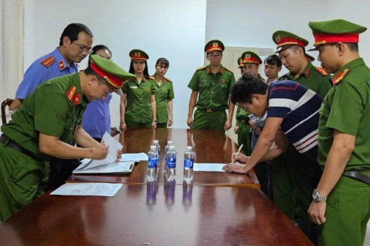 Khởi tố, bắt tạm giam 2 Trưởng khoa Bệnh viện đa khoa vùng Tây Nguyên