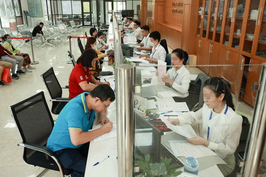 Bổ sung nhân sự cấp xã: Các chuyên ngành được ưu tiên ký hợp đồng (Công văn 7415)
