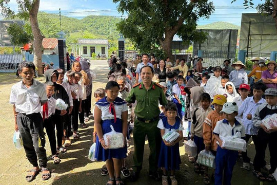 Phát huy sức mạnh cộng đồng trong giữ gìn an ninh trật tự