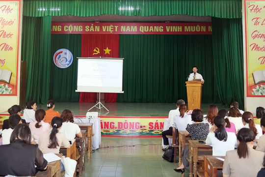 Chủ động để minh bạch trong thu, chi đầu năm học