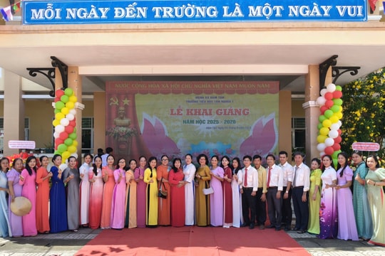 Thầy cô phải là tấm gương tự học và sáng tạo trong môi trường giáo dục