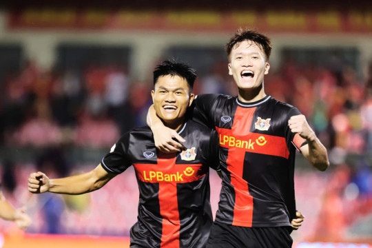 Vòng 4 V-League: Hoàng Đức, Tiến Linh, Viktor Lê đua nhau tỏa sáng