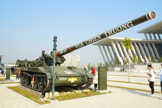 Quy định mức thu phí thăm quan Bảo tàng Lịch sử Quân sự Việt Nam