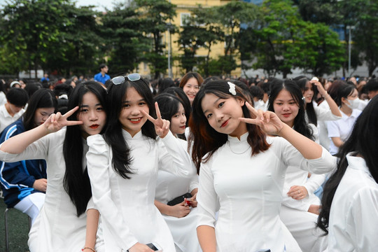 Sáp nhập, giải thể các cơ sở giáo dục đại học không đạt chuẩn: Hồ sơ, thủ tục mới nhất 2025