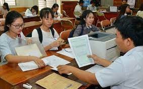 Có được tiếp tục miễn học phí khi học văn bằng 2?