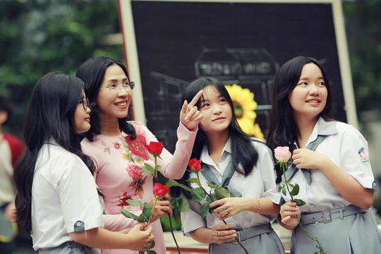 Đề xuất giáo viên cơ sở giáo dục thường xuyên được nghỉ hè 8 tuần