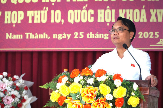 Phó Bí thư Tỉnh ủy Lâm Đồng Đặng Hồng Sỹ tiếp xúc cử tri xã Nam Thành
