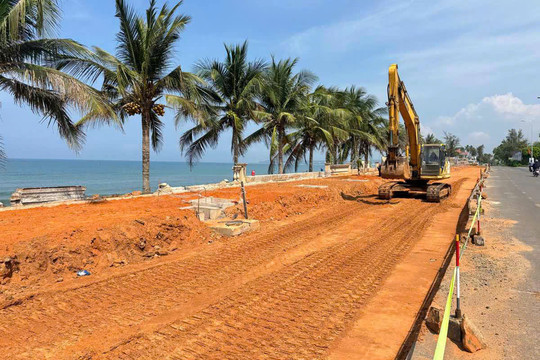 Sức bật cho du lịch từ hạ tầng ven biển