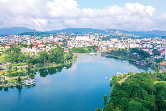 Lâm Đồng đột phá phát triển thương mại, dịch vụ