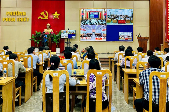 Khu vực Phan Thiết kiến nghị gỡ khó trong lĩnh vực Giáo dục và đào tạo