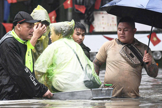 Bão Bualoi di chuyển nhanh gấp đôi bão bình thường, Bắc và Trung Bộ sắp mưa lớn