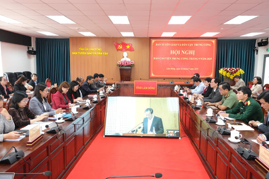 Hơn 60.500 đại biểu dự Hội nghị Báo cáo viên Trung ương tháng 9/2025