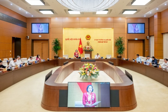 Thông qua quy chế làm việc mẫu của HĐND cấp tỉnh, cấp xã