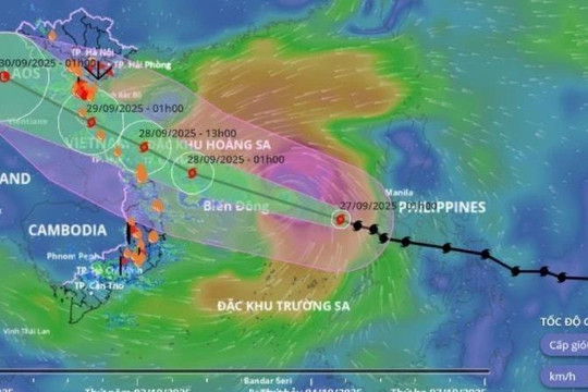 Bão số 10 (Bualoi) giật cấp 15, di chuyển rất nhanh, cách đặc khu Hoàng Sa khoảng 580km