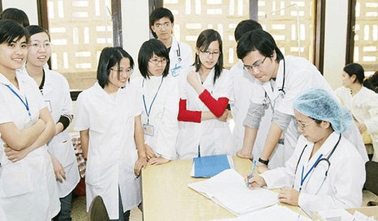 Đề xuất các giải pháp về đào tạo chuyên sâu đặc thù trong lĩnh vực sức khỏe nhân dân