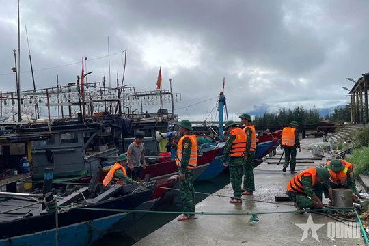 Bão số 10 duy trì tốc độ 30-35 km/giờ, tối ngày 27 đến 29-9 mưa to đến rất to từ Thanh Hóa đến Quảng Trị