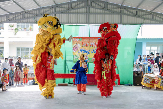 Mang niềm vui Trung thu đến 400 trẻ em Thuận Hòa