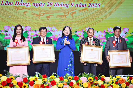 35 tập thể, cá nhân được tôn vinh tại Đại hội Thi đua yêu nước tỉnh Lâm Đồng lần thứ I